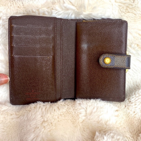 LOUIS VUITTON DAMIER KISSLOCK WALLET - Picture 2 of 12
